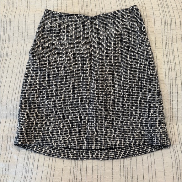 Ann Taylor pencil skirt - Picture 1 of 3